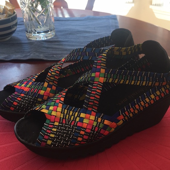 bernie mev. Shoes - Bernie Mev Womens Lulia Rainbow wedges size 10